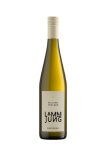 Eine Flasche 2021er Riesling Basis trocken vom Weingut Lamm Jung